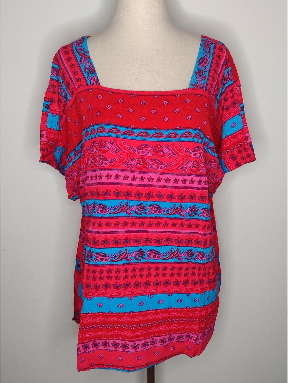 NWT Finn & Grace Women's Red/Blue Blouse Size Medium